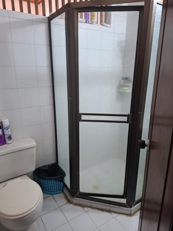 SE VENDE CASA DE DOS PISOS EN EL BARRIO GUADALES - Imagen 5