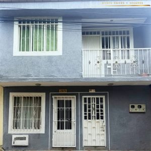 SE VENDE CASA DE DOS PISOS EN TIMANCO